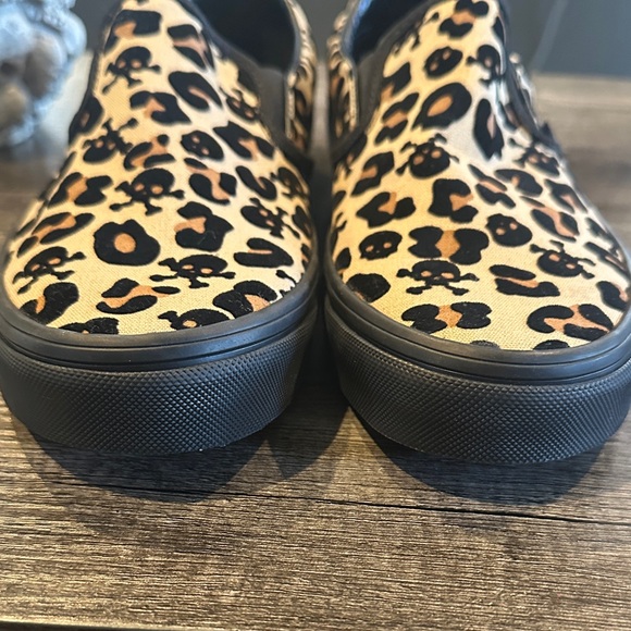 Vans Special Edition Skull Leopard Print Slip-On Shoes NWT 🏴‍☠️🐆 - Picture 3 of 10